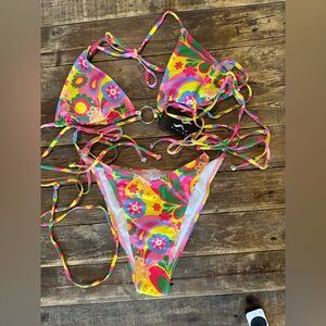 Super Bright Floral Bikini Set Cute Metal Details Wrap Around Women’s L Bikinix